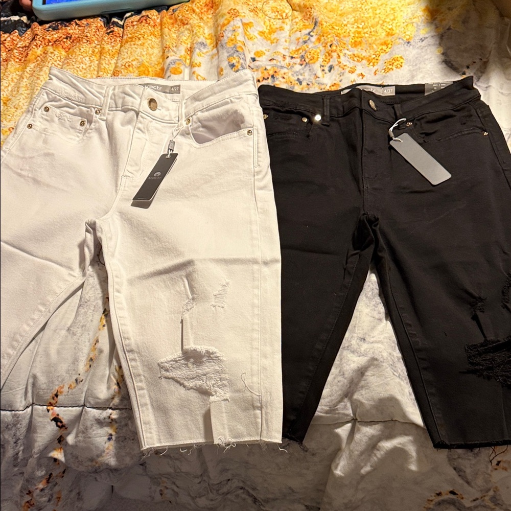 Tractr Black and White Distressed Women's Shorts